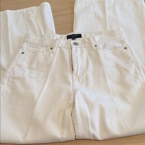 Banana Republic Factory White Wide Leg Jeans Washwell 28 (6) 30” Inseam